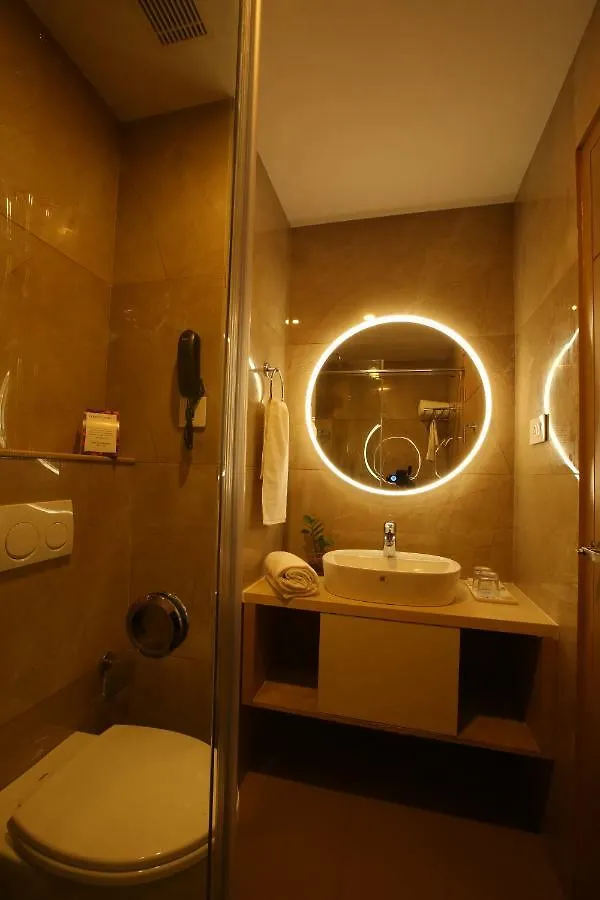 Mintotel Wayanad Sultan Bathery Hotel
